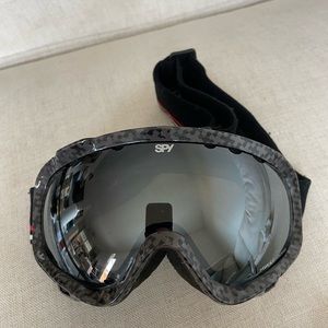 Men’s SPY snow goggles